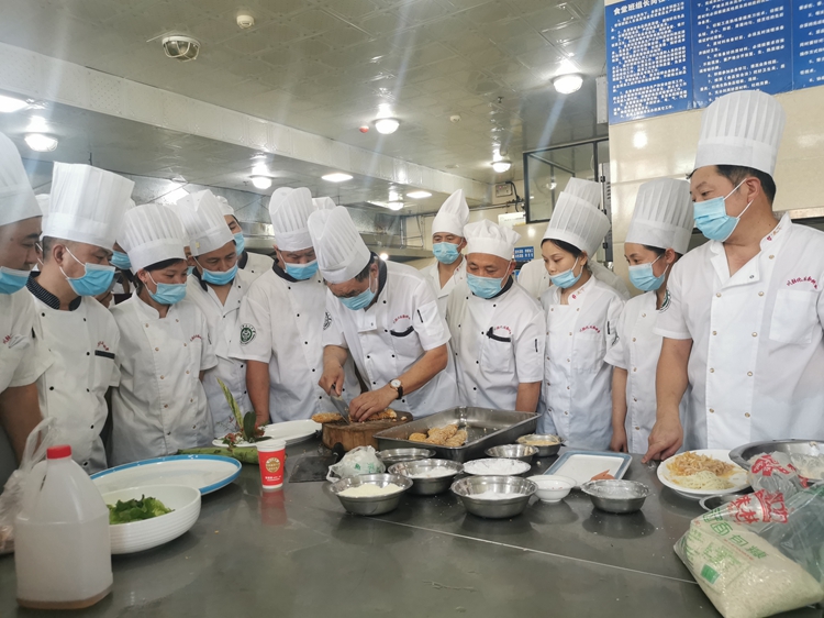 6-4厨师培训.jpg