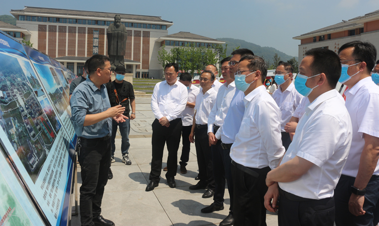 IMG_0037.JPG IMG_0037.JPG