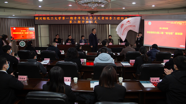 XCB_8405.jpg XCB_8405.jpg