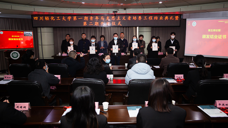 XCB_8368.jpg XCB_8368.jpg