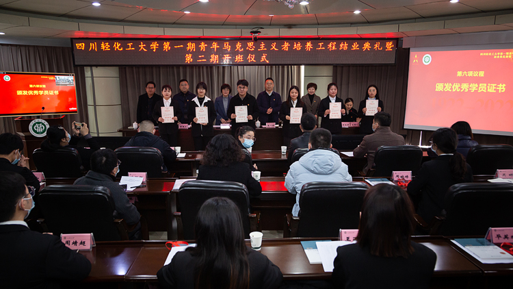 XCB_8379.jpg XCB_8379.jpg