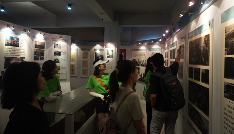 数学与统计学院开展暑期社会实践活动2.jpg 数学与统计学院开展暑期社会实践活动2.jpg