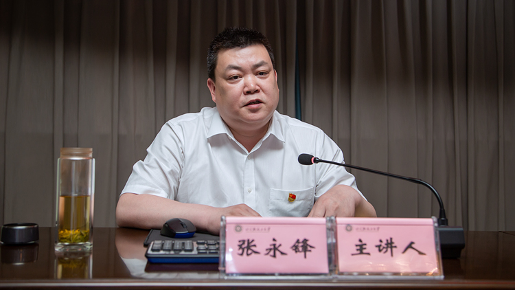 XCB_0233.jpg XCB_0233.jpg