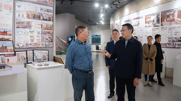 XCB_0781.jpg XCB_0781.jpg