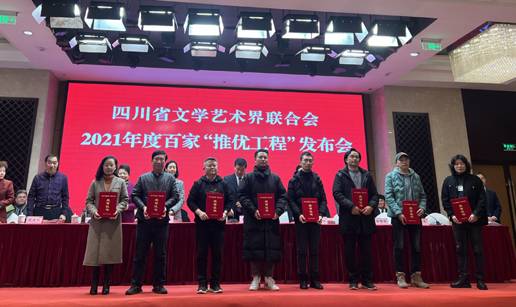 照片.jpg 照片.jpg