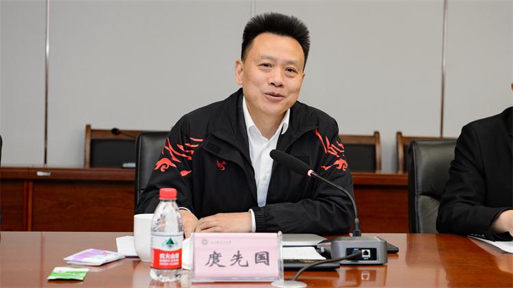 YAM_7798.jpg YAM_7798.jpg